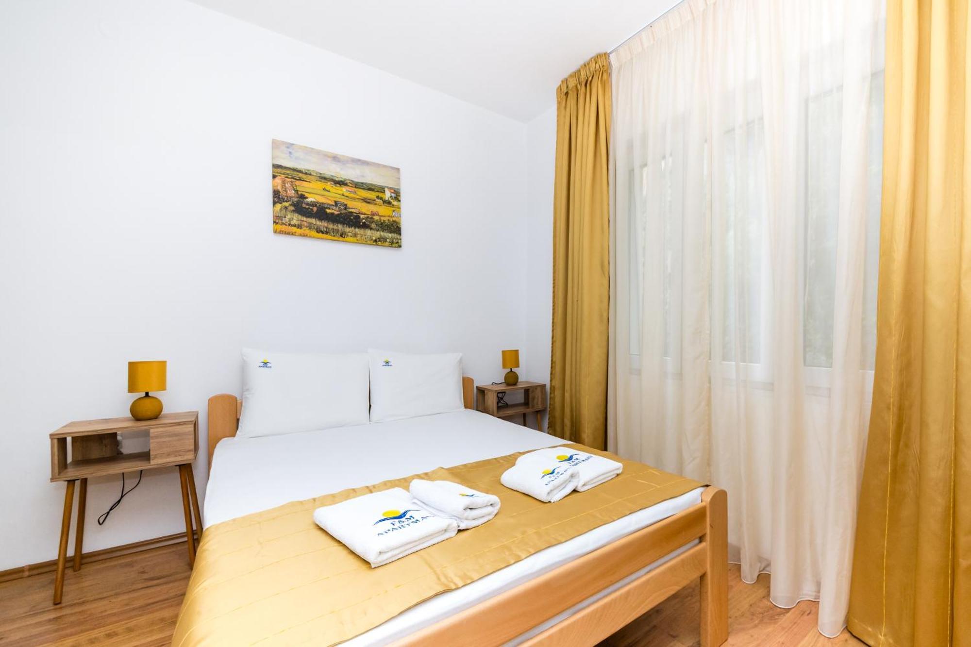 Apartmani F&M Котор Екстериор снимка